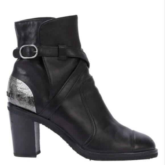 CHANEL Black Leather Boots W/Criss Cross Strap & Metal Plate Size 38 - Picture 1 of 10